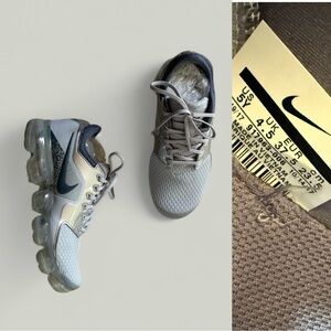 NIKE Sneakers Kids Size 5Y Women 6.5 Gray and Silver Air Vapor Max Mesh Platform